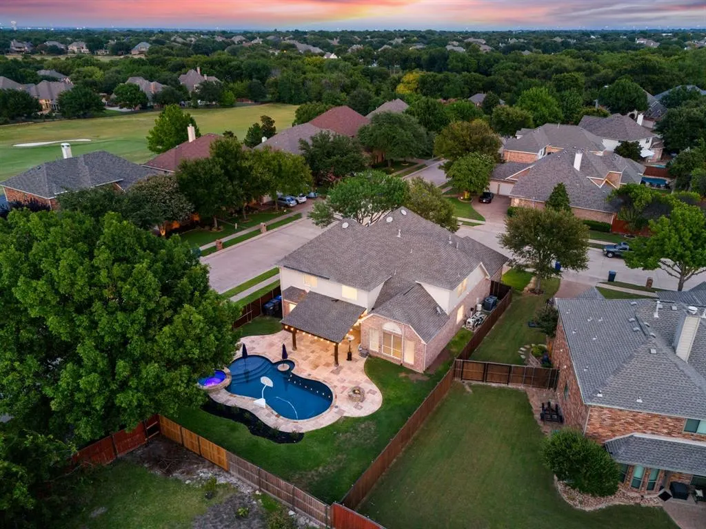 2000 Arrowwood Court