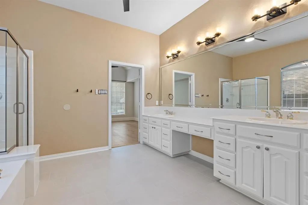 2000 Arrowwood Court
