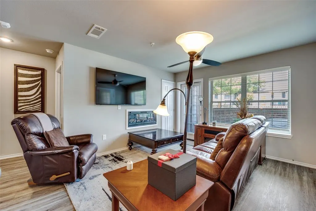 6108 Abrams Road, #205