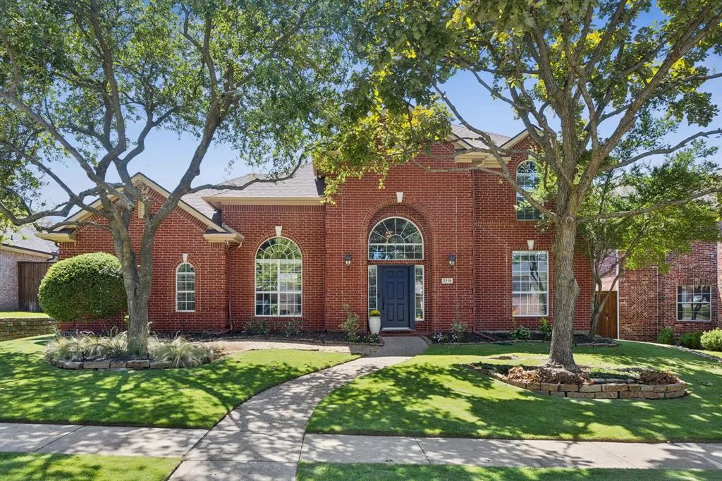 2716 Royal Troon Drive