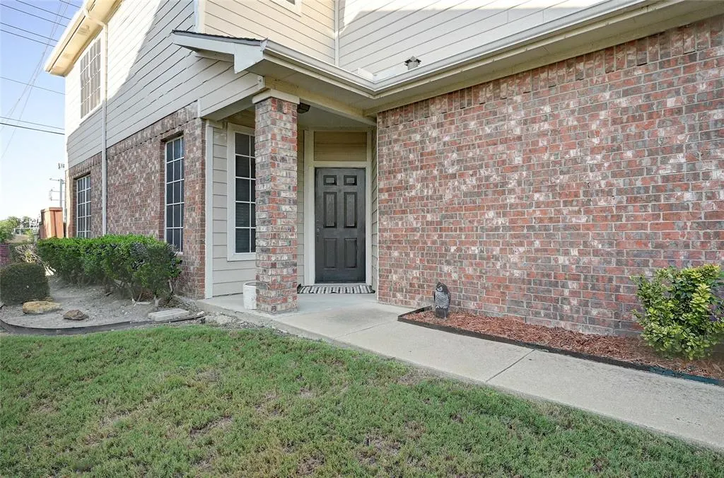 4567 Woodsboro Lane