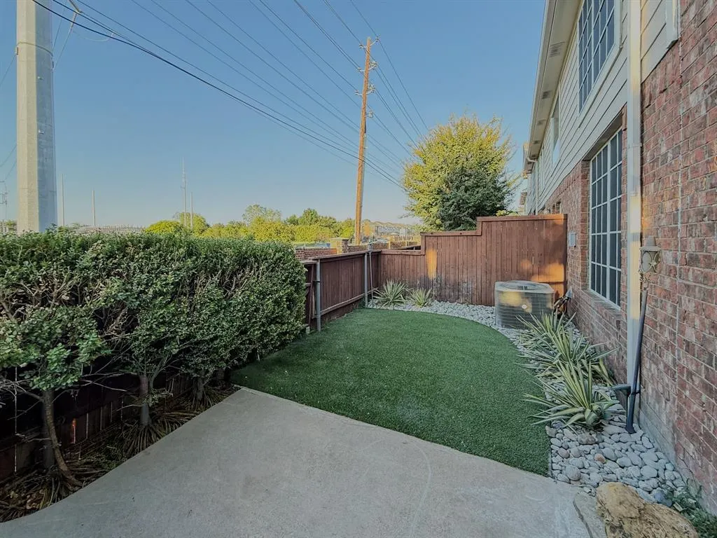 4567 Woodsboro Lane