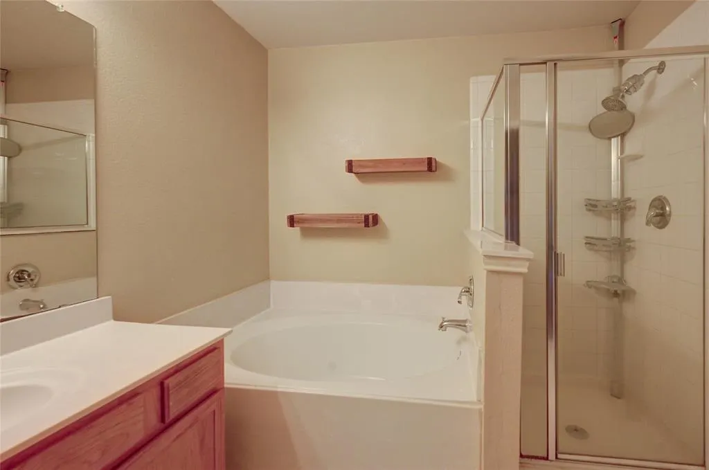 4567 Woodsboro Lane