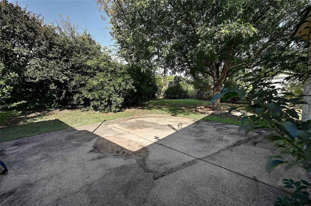 9614 El Patio Drive