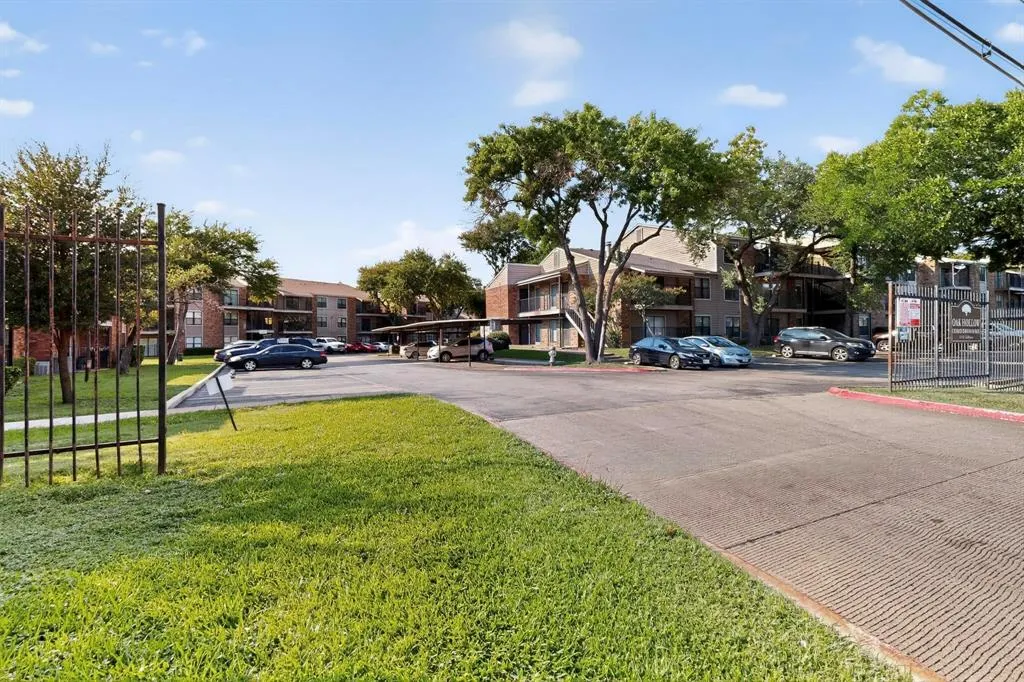 8109 Skillman Street, #3003