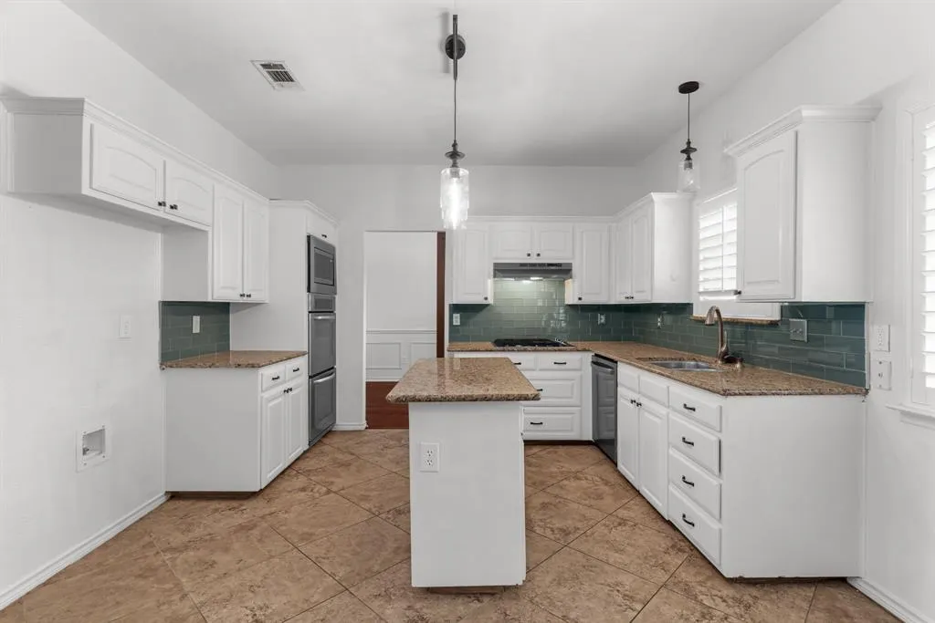4805 Sunflower Drive