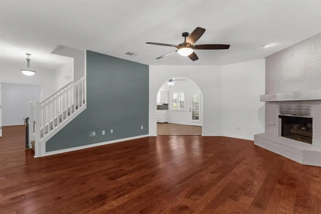4805 Sunflower Drive