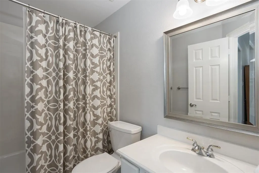 2924 Moss Creek Court
