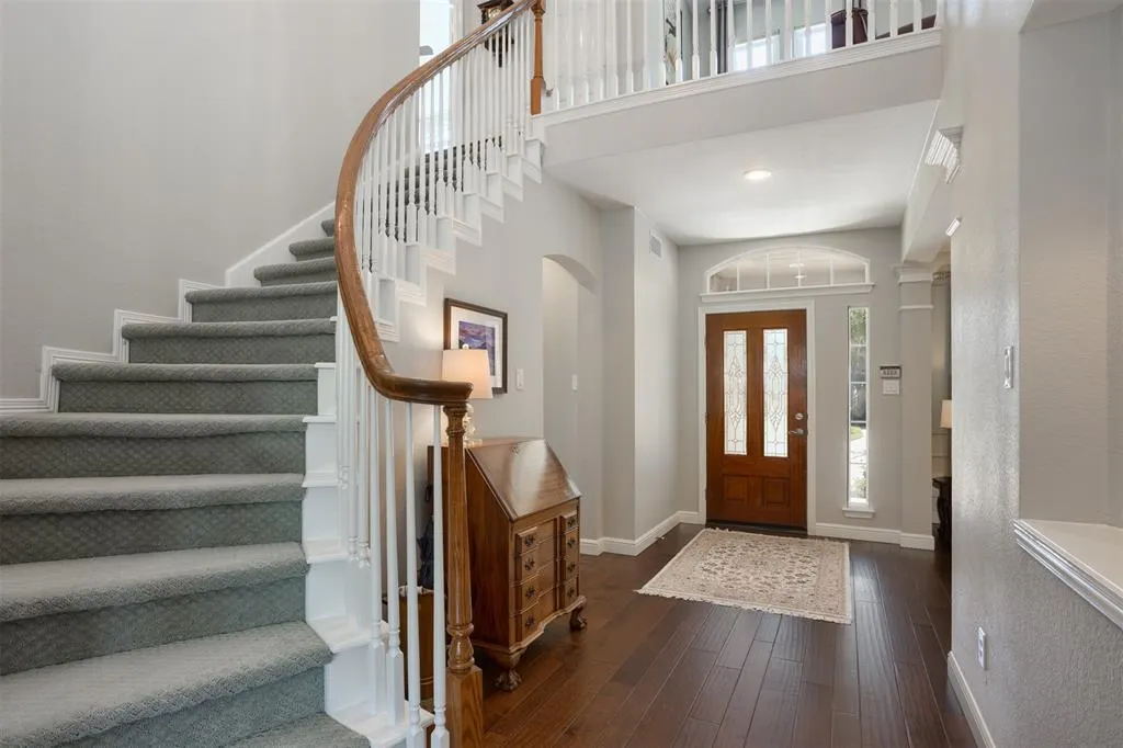 2924 Moss Creek Court