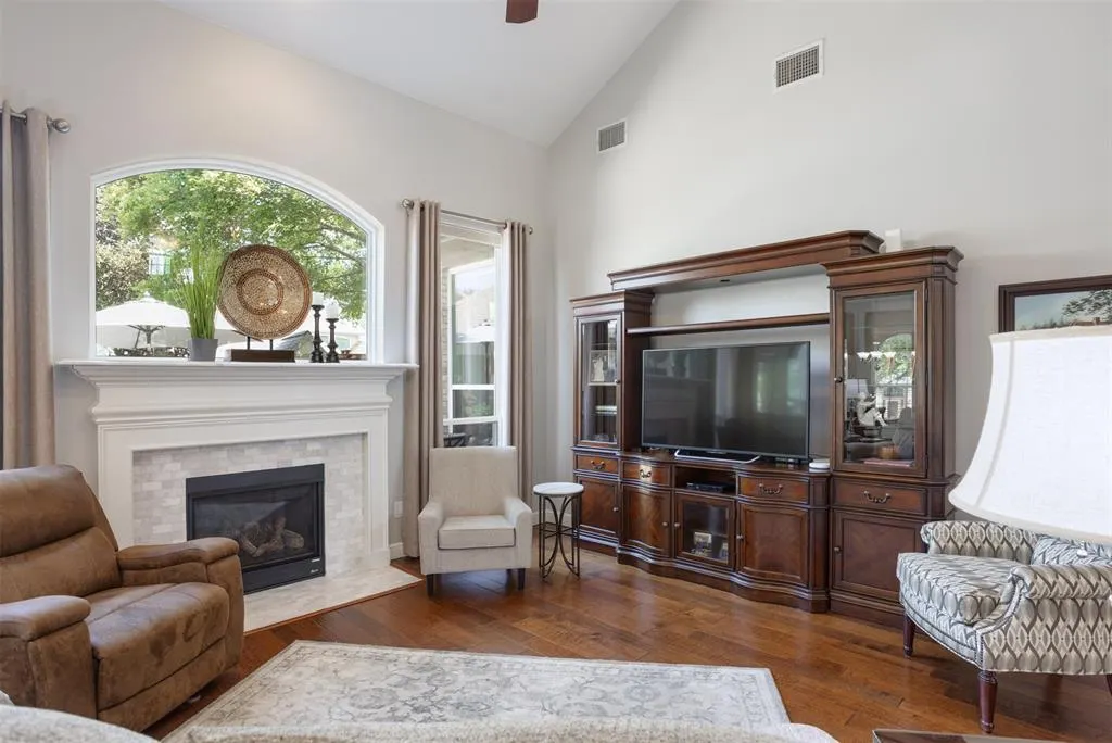 2924 Moss Creek Court