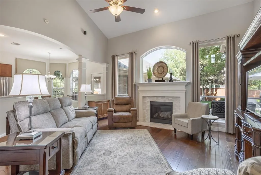 2924 Moss Creek Court
