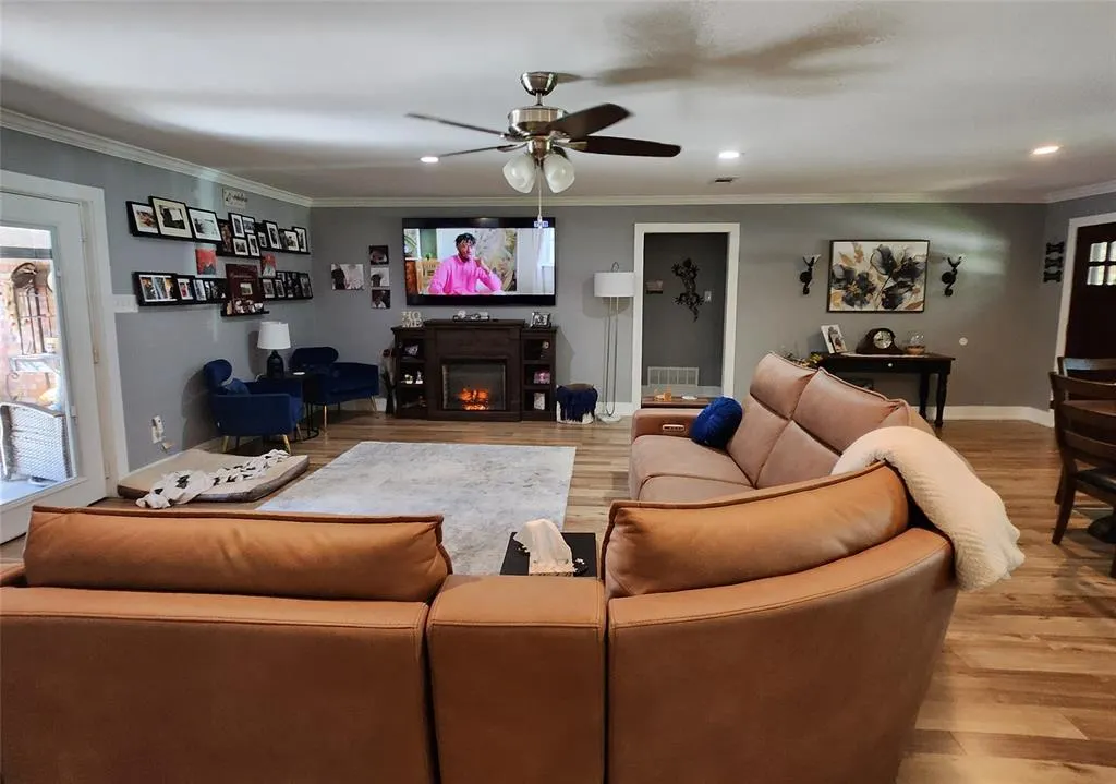 1023 Ridgefield Drive