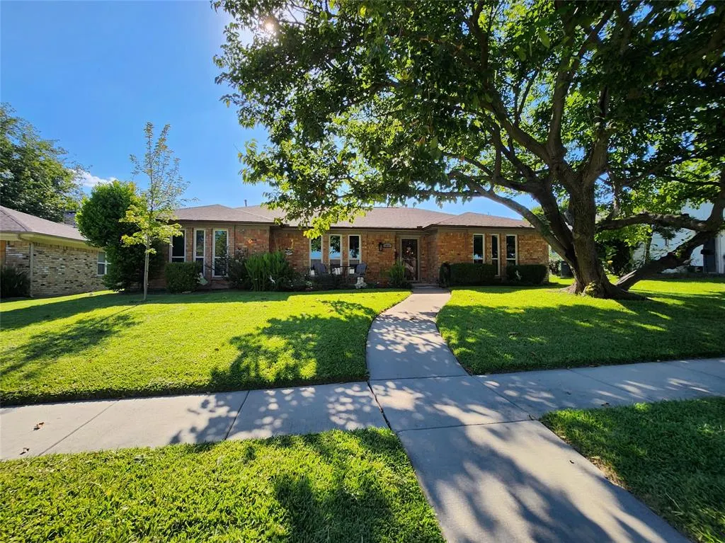 1023 Ridgefield Drive