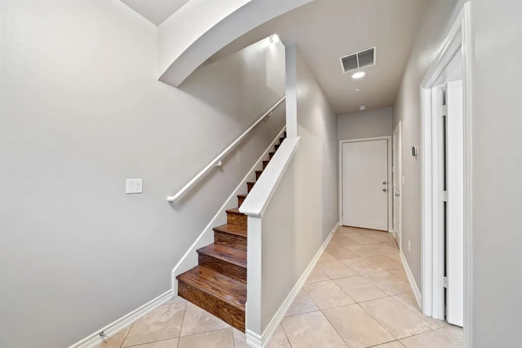 4315 Holland Avenue, #7