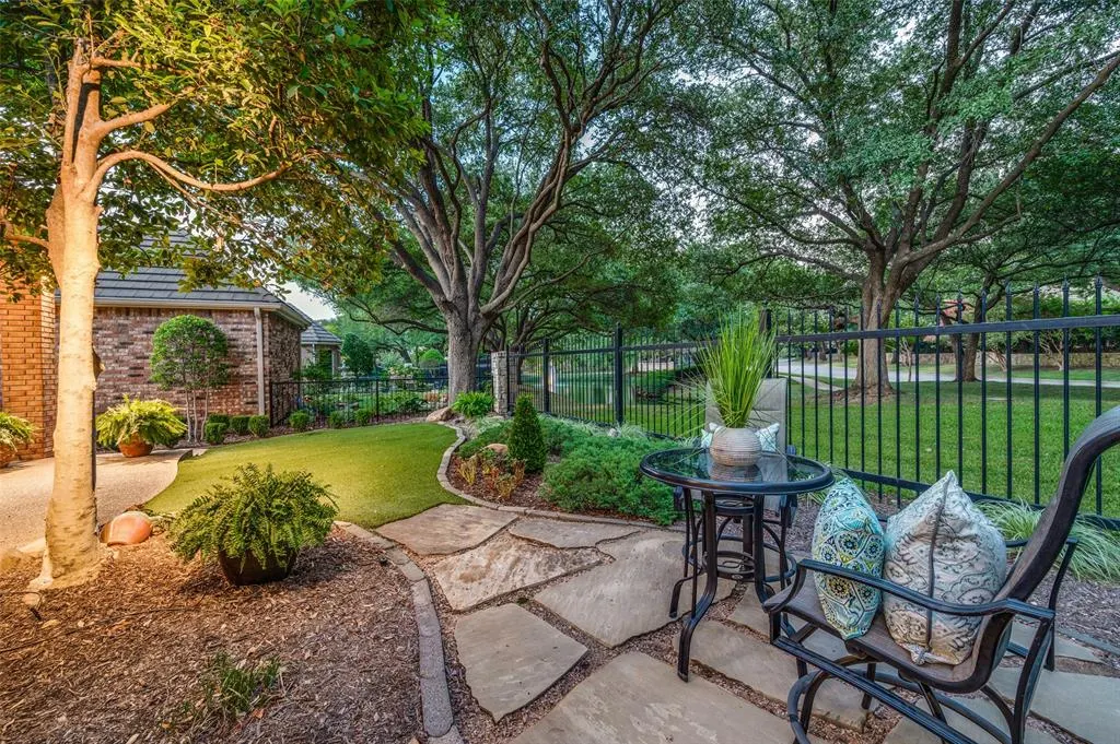 6 Fairway Drive