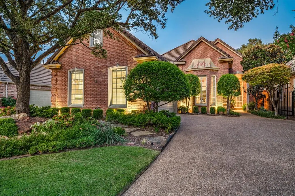 6 Fairway Drive
