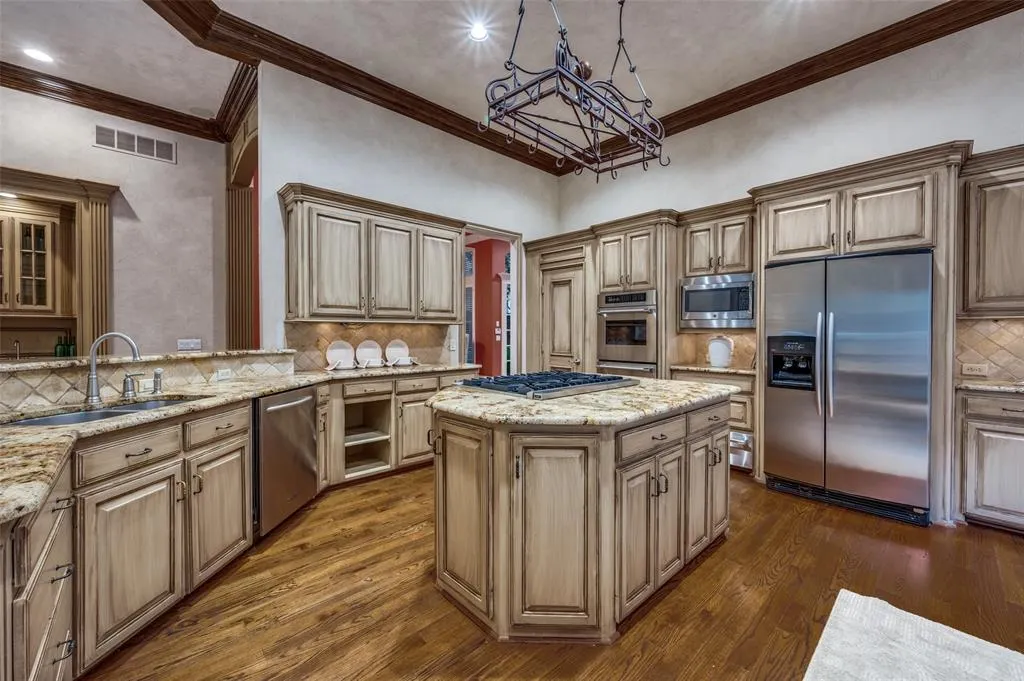 6 Fairway Drive