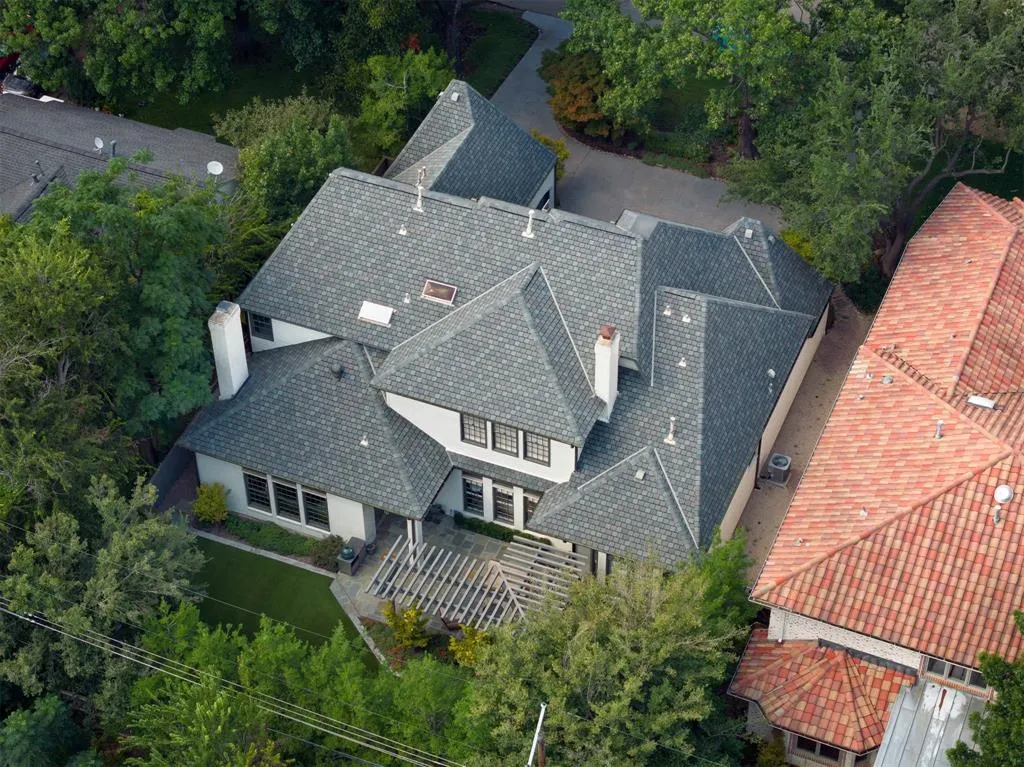 6236 Waggoner Drive