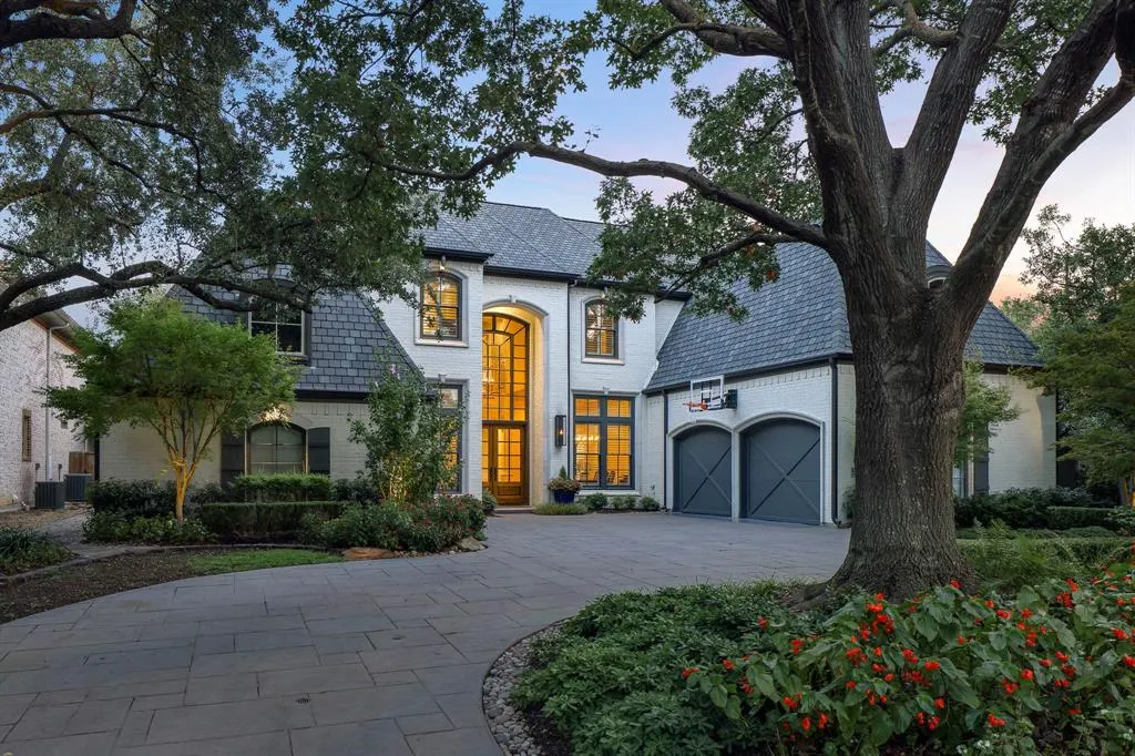 6236 Waggoner Drive