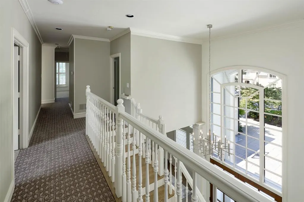 6236 Waggoner Drive
