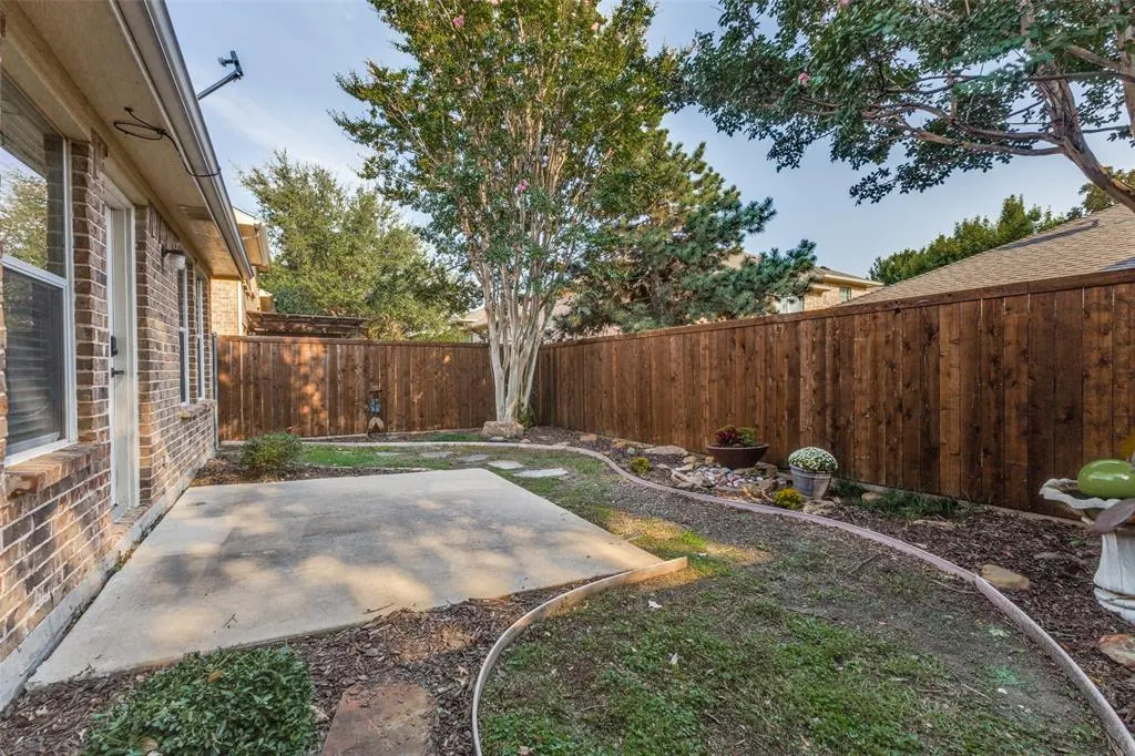 9901 Fleetwood Drive