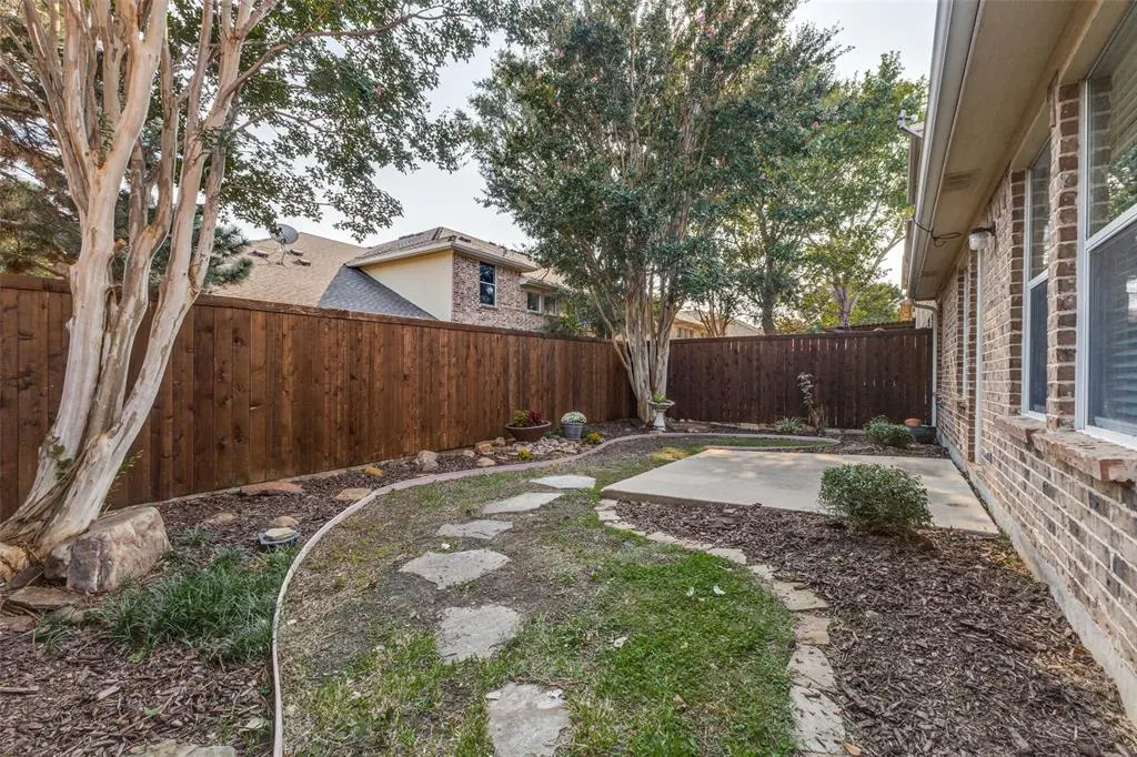 9901 Fleetwood Drive