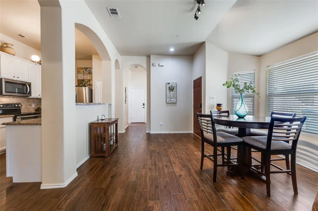 9901 Fleetwood Drive