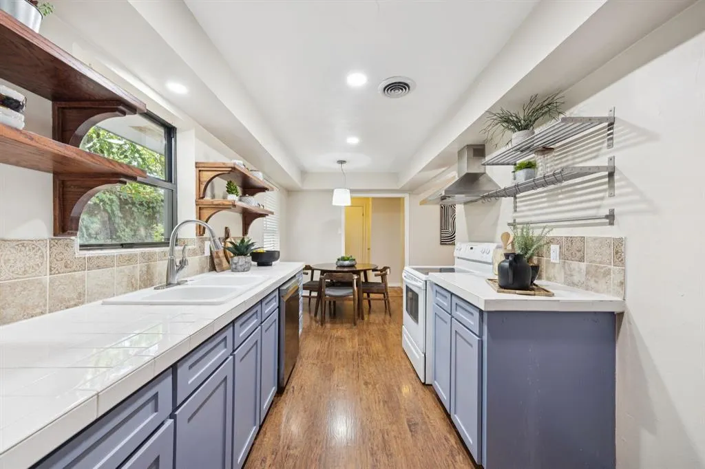 10519 Lakemere Drive