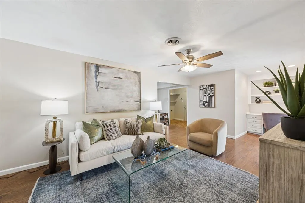 10519 Lakemere Drive