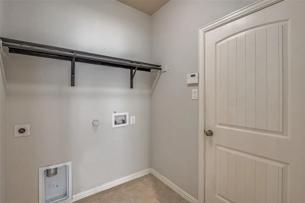 5120 Seashore Lane