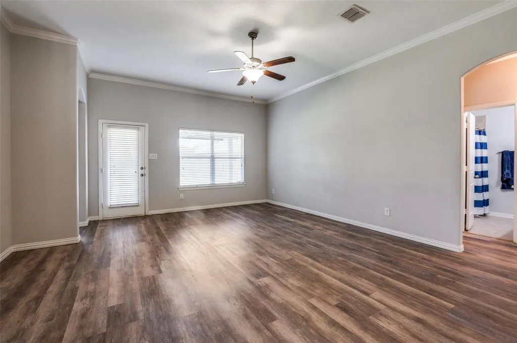 5120 Seashore Lane