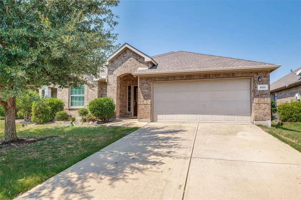 5120 Seashore Lane