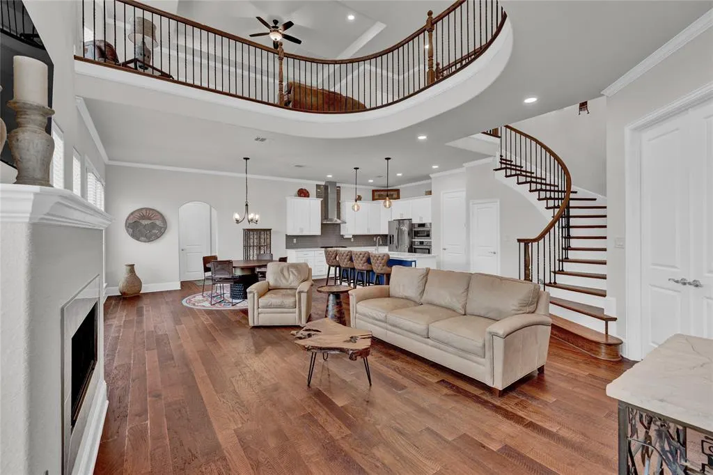 3201 Raphael Court