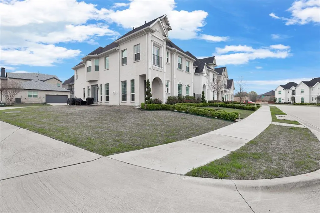 3201 Raphael Court