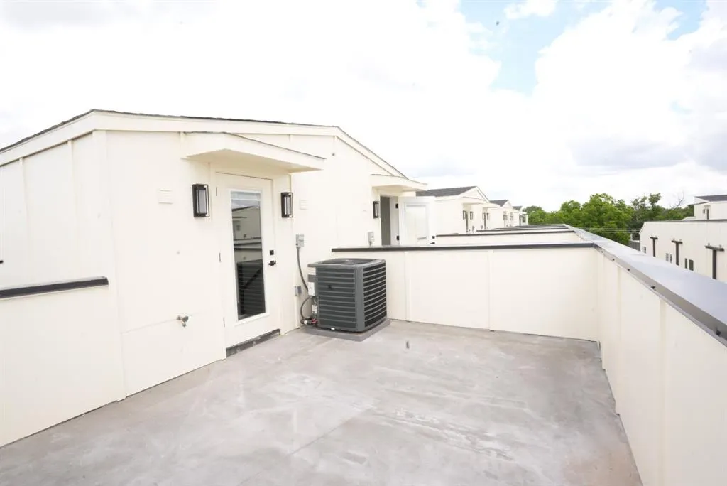 7207 Mohawk Drive, #308