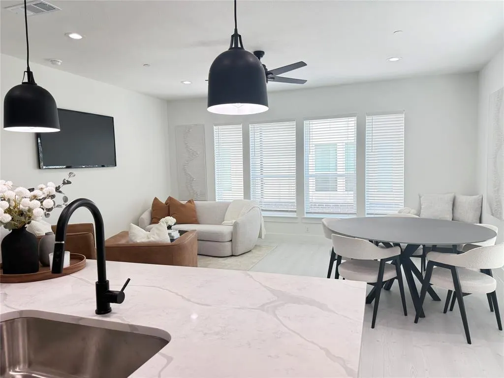 7207 Mohawk Drive, #308