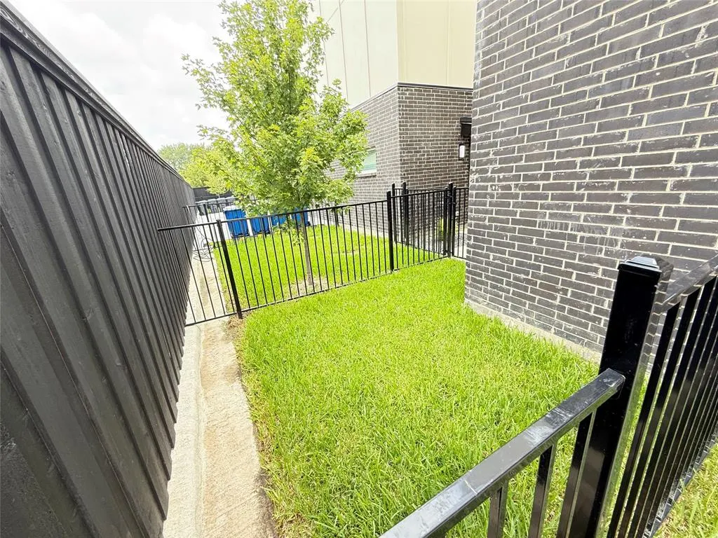 7207 Mohawk Drive, #308