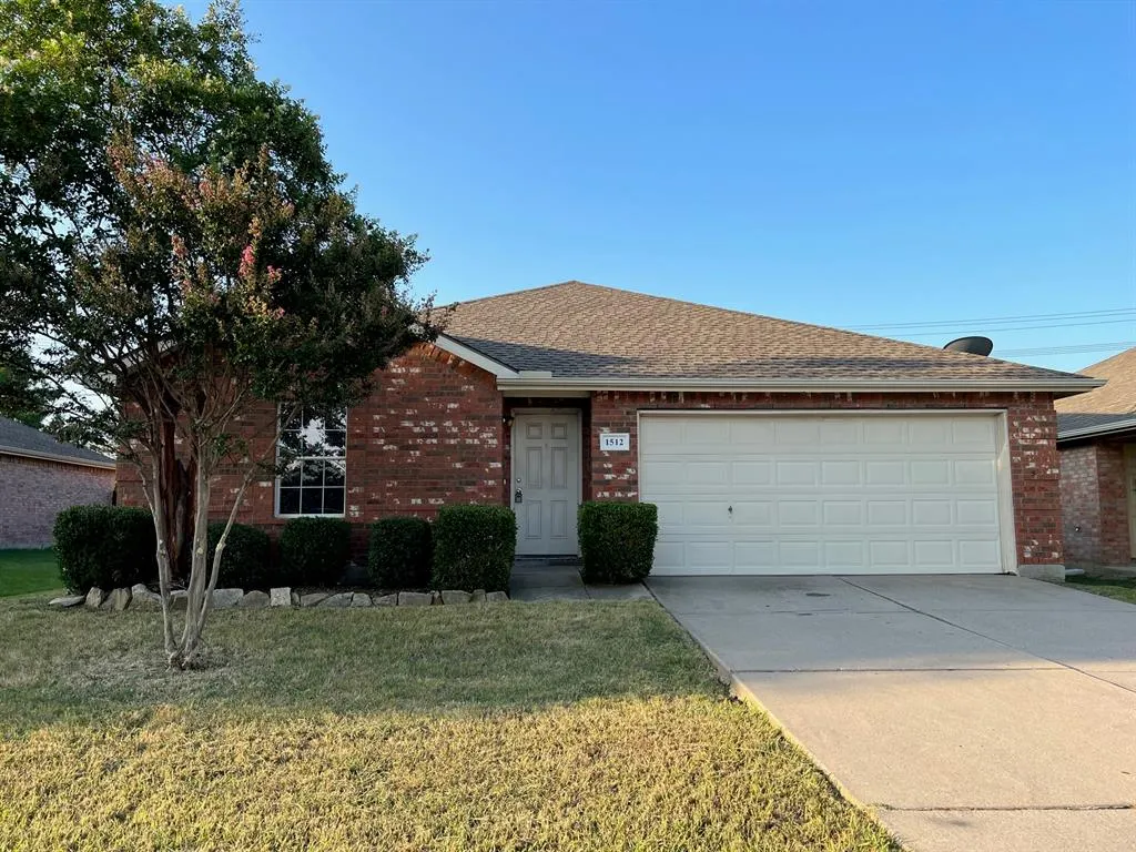 1512 Breeze Lane