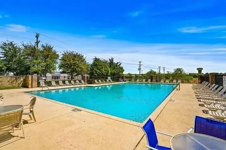 9625 Starfire Drive