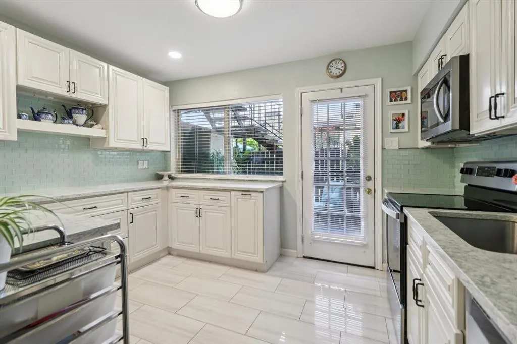 7731 Meadow Park Drive, #120