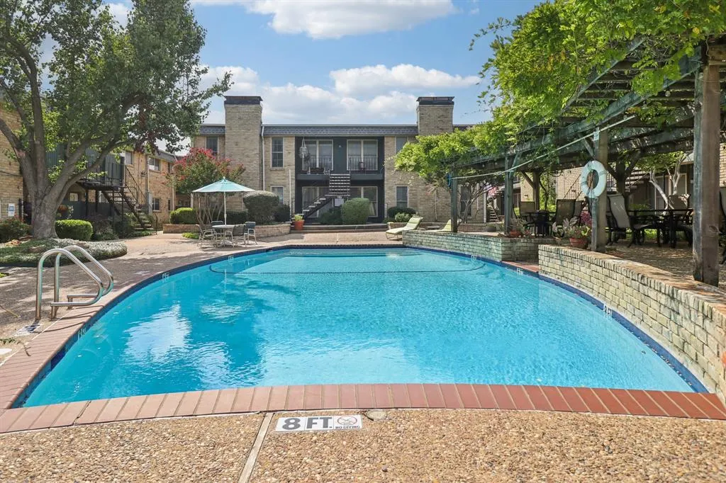 7731 Meadow Park Drive, #120