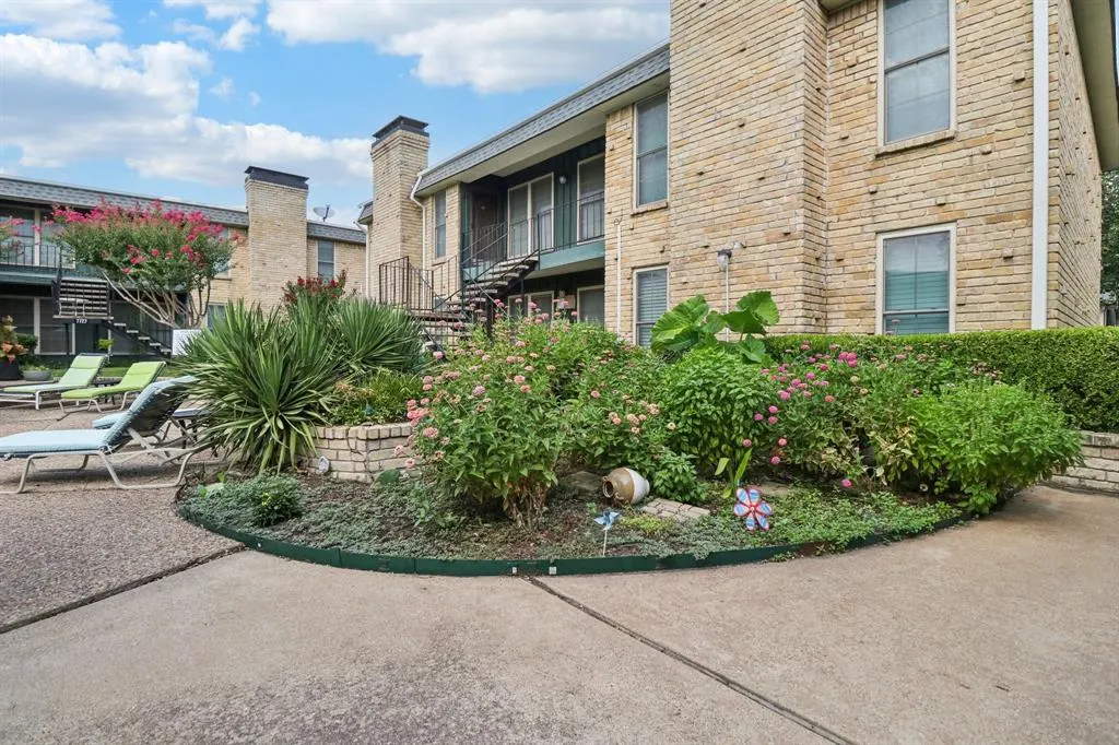 7731 Meadow Park Drive, #120