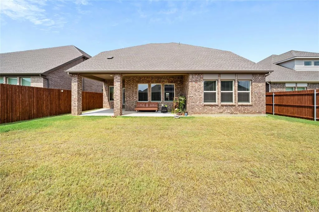 9916 Lariat Drive