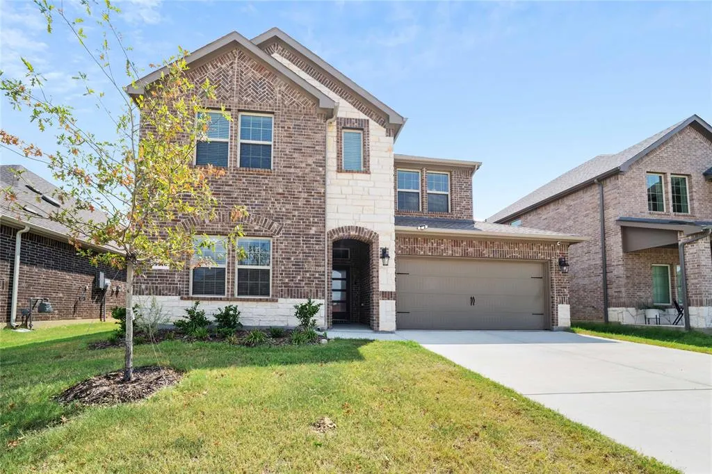 9916 Lariat Drive