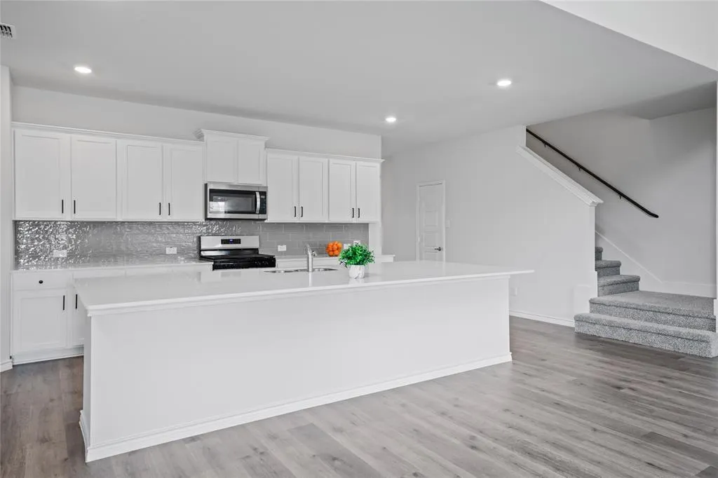 9916 Lariat Drive