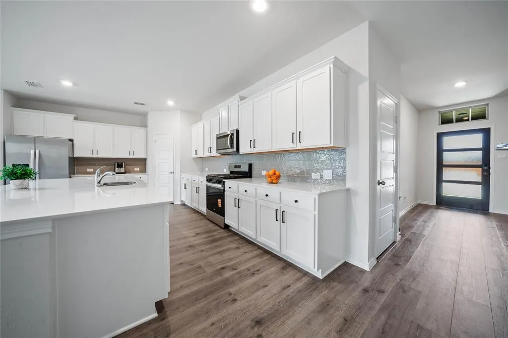 9916 Lariat Drive
