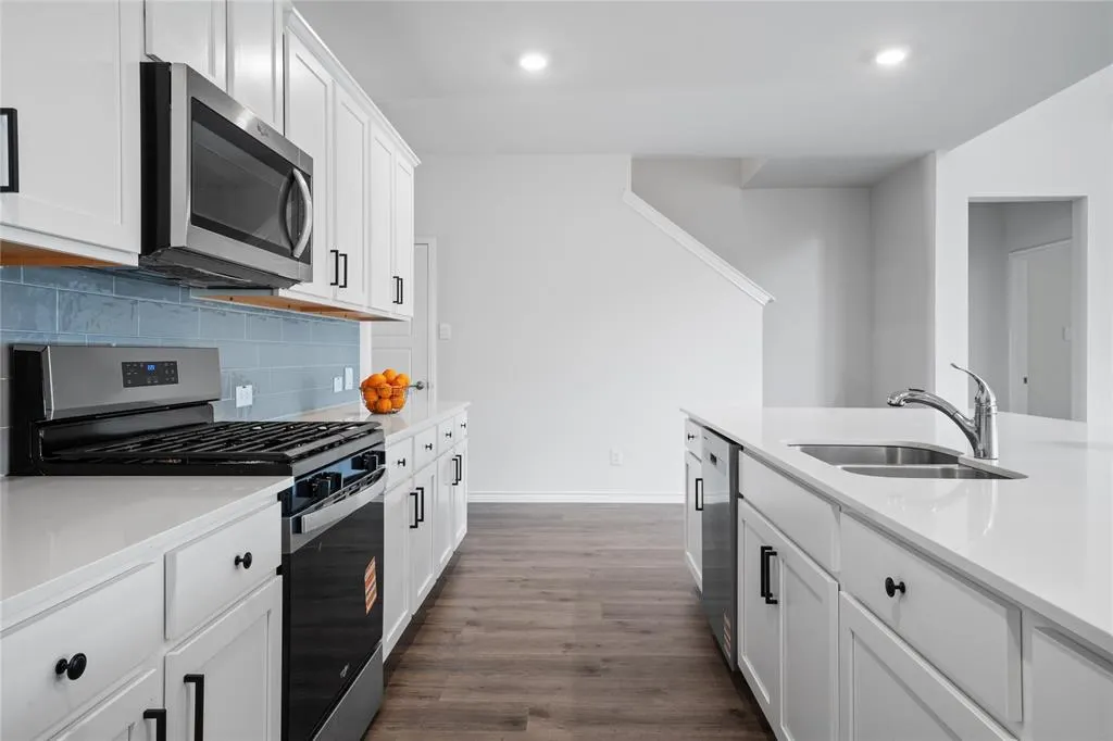 9916 Lariat Drive