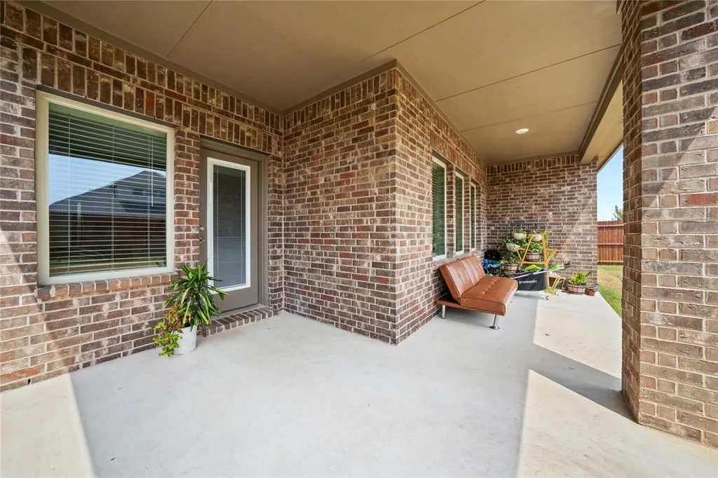 9916 Lariat Drive