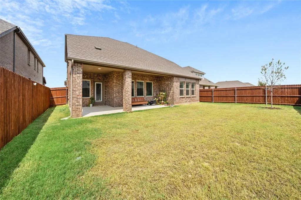 9916 Lariat Drive