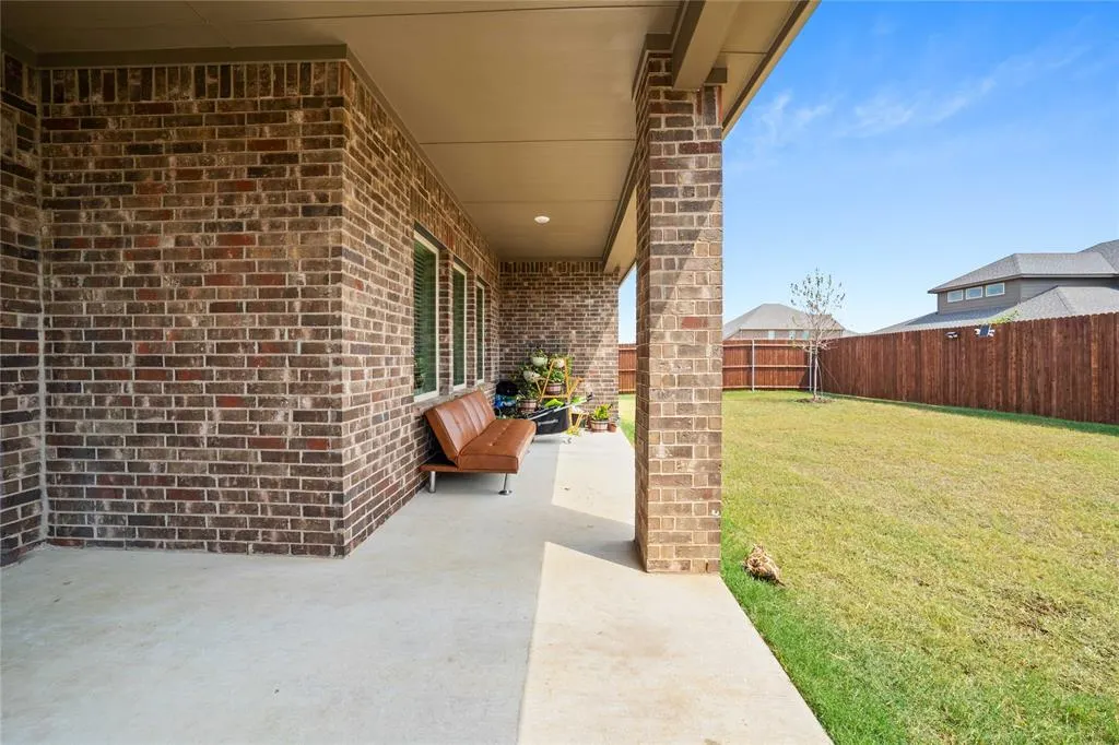 9916 Lariat Drive